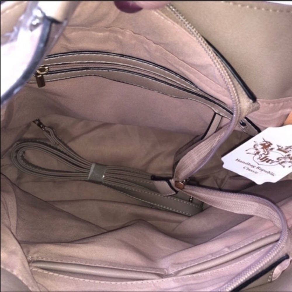 Bohemian satchel tan tribal print shoulder strap with chain zip top - Picture 8 of 9